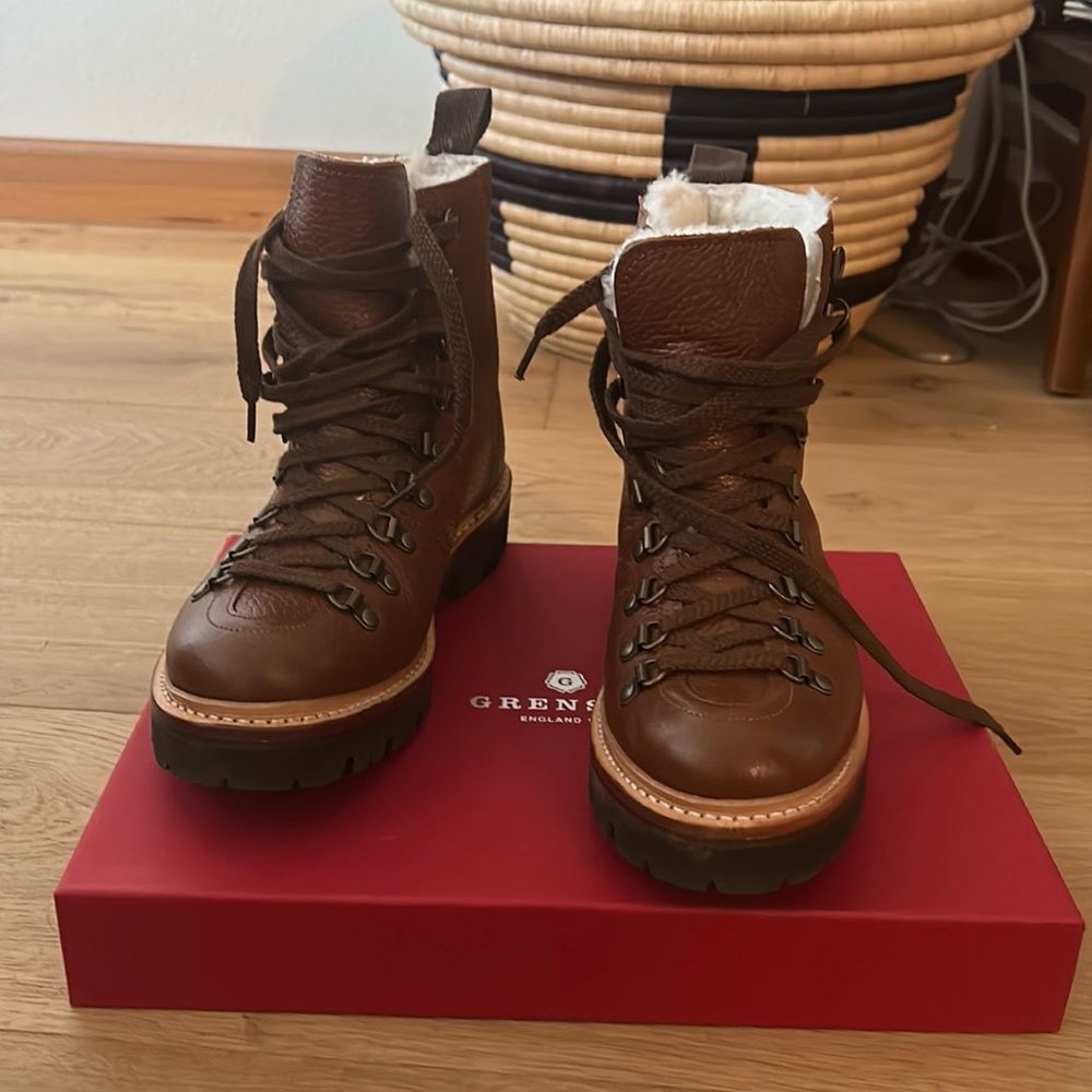 Grenson Nanette shearling brown leather winter boots size 7.5 - fits like size 7